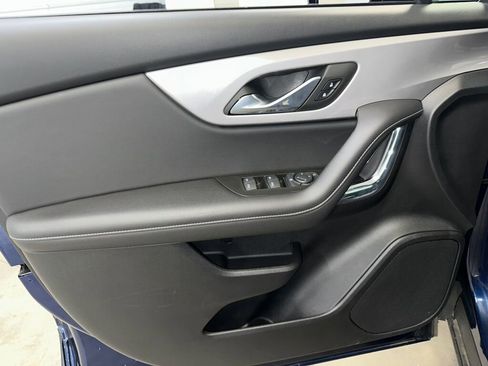 Used 2023 Chevrolet Blazer LT image 4