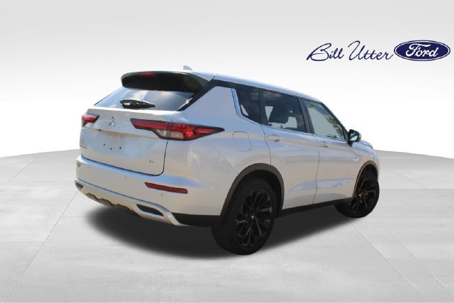 Used 2023 Mitsubishi Outlander SE FWD image 5