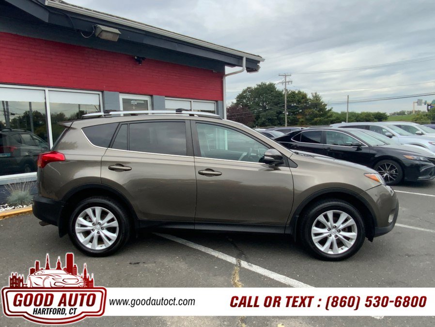 Used 2015 Toyota RAV4 Limited w/ Technology Package AWD/4WD image 4