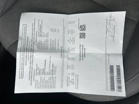 Used 2017 Kia Niro EX FWD image 26