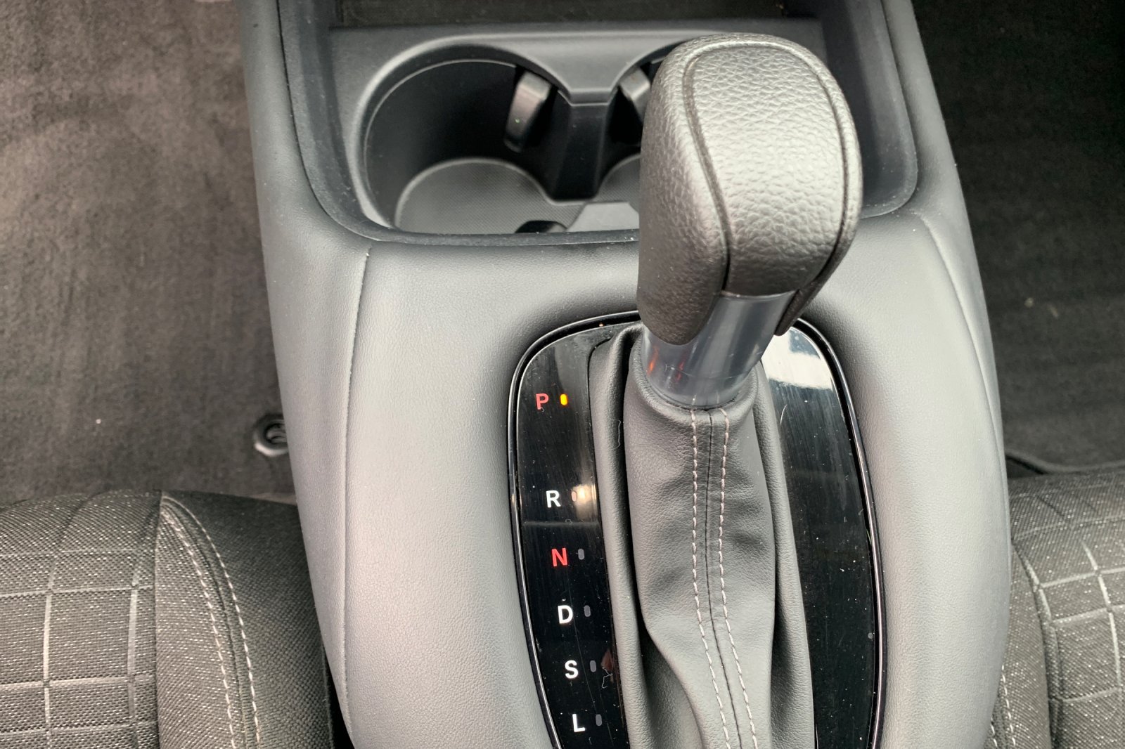 Certified 2024 Honda HR-V LX image 26