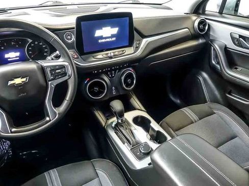Used 2023 Chevrolet Blazer LT FWD image 17