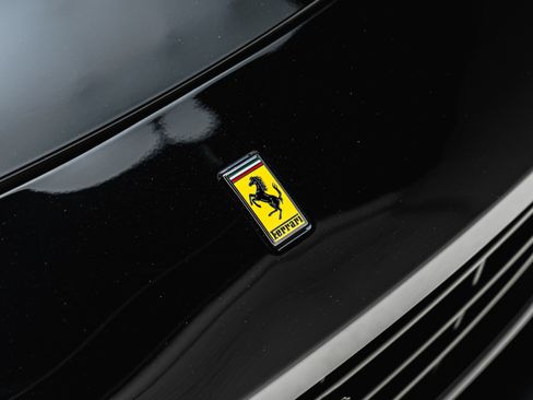 Used 2018 Ferrari GTC4Lusso T RWD image 18