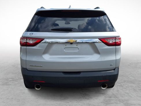 Used 2021 Chevrolet Traverse LT FWD image 5
