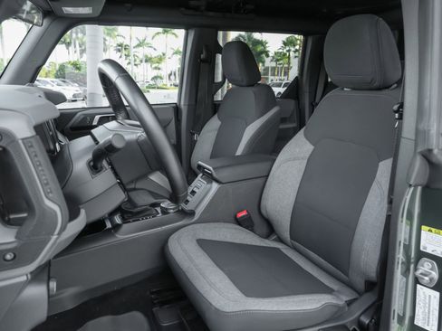 Used 2023 Ford Bronco Big Bend image 16