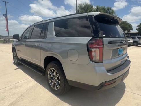 Used 2024 Chevrolet Suburban Z71 w/ Luxury Package AWD/4WD image 6