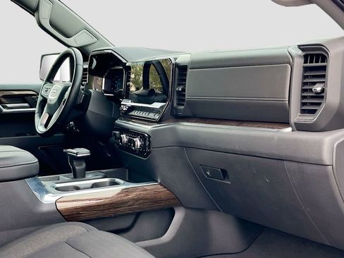 Used 2023 GMC Sierra 1500 Elevation w/ Preferred Package image 29