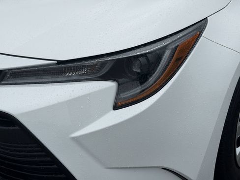 Used 2024 Toyota Corolla LE FWD image 10