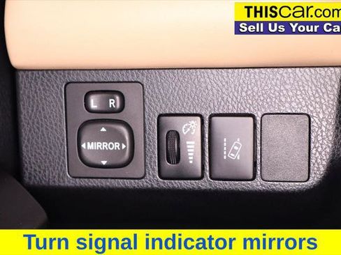 Used 2017 Toyota RAV4 XLE image 18