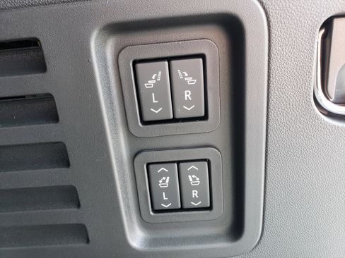 New 2026 Chevrolet Traverse RS w/ LPO, Floor Liner Package image 12