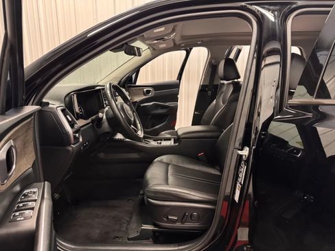 Used 2023 Kia Sorento S w/ Panoramic Sunroof Package AWD/4WD image 33