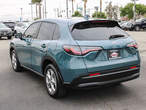 Certified 2024 Honda HR-V LX image 8