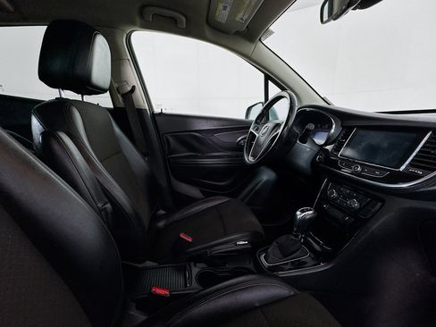 Used 2020 Buick Encore Preferred image 28