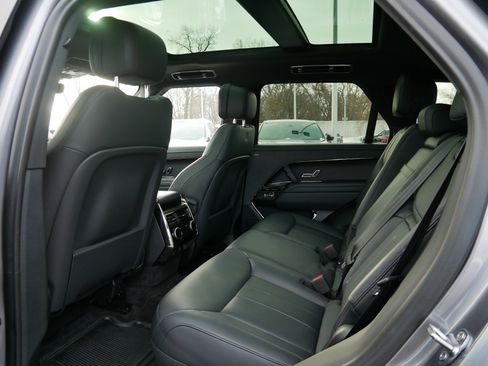 Used 2025 Land Rover Range Rover Sport Dynamic SE image 16