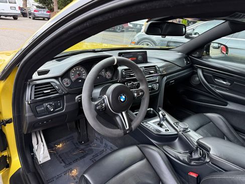 Used 2015 BMW M4 Coupe image 14