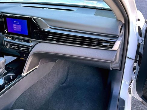 Certified 2025 Toyota Camry LE image 17