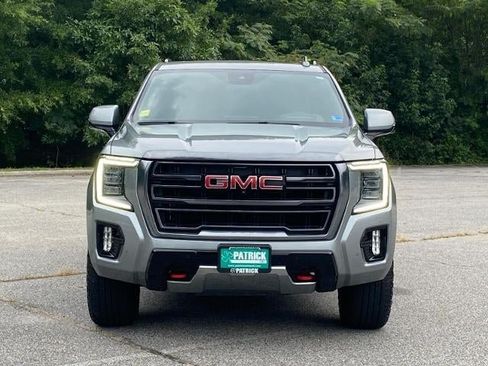 Used 2024 GMC Yukon AT4 w/ AT4 Premium Package AWD/4WD image 6