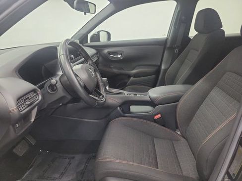 Certified 2025 Honda HR-V Sport image 16