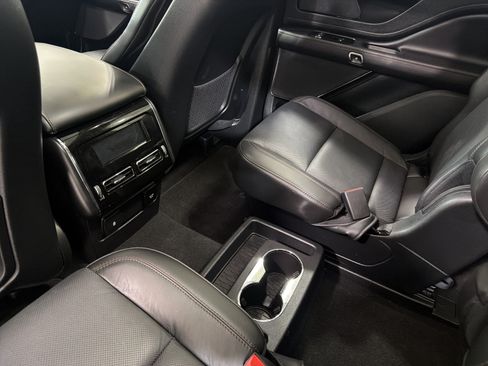 Used 2024 Lincoln Aviator Reserve w/ Jet Package RWD image 11