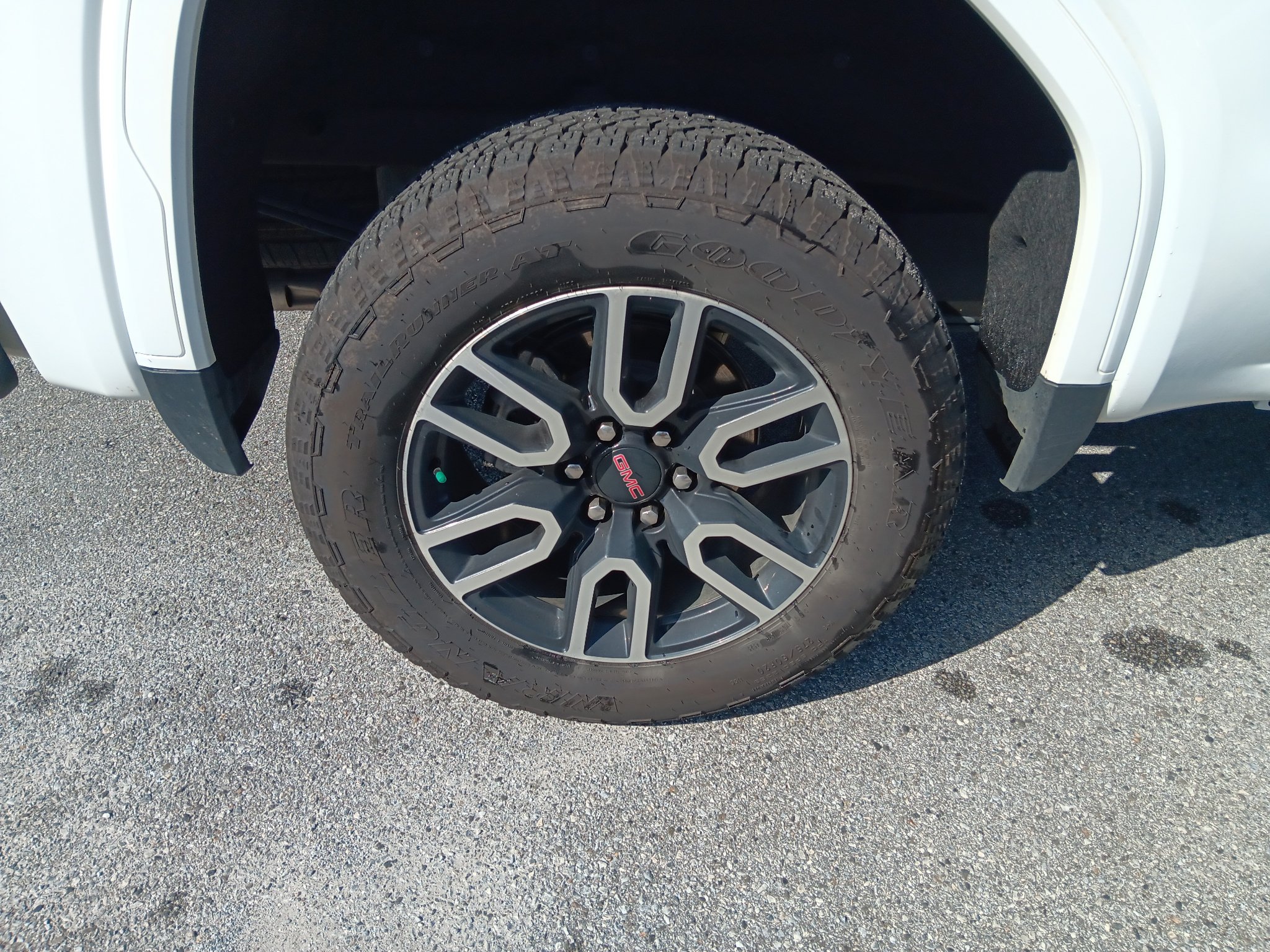 Used 2026 GMC Sierra 1500 AT4 w/ AT4 Premium Package AWD/4WD image 7