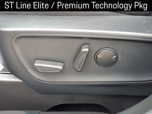 Used 2024 Ford Escape ST-Line Elite w/ Premium Technology Package image 18