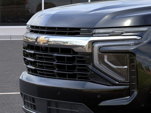 New 2026 Chevrolet Suburban LS RWD image 41