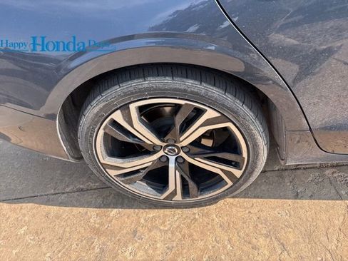 Used 2024 Volvo S60 B5 Plus image 16