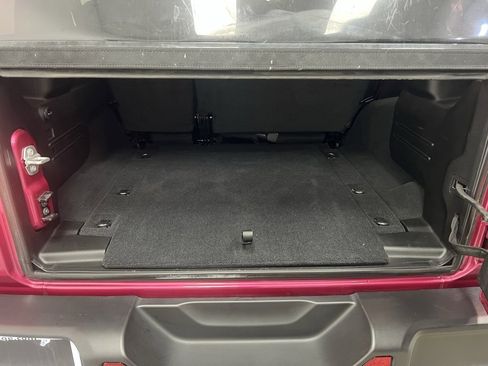 Used 2024 Jeep Wrangler Unlimited Rubicon w/ Safety Group image 7