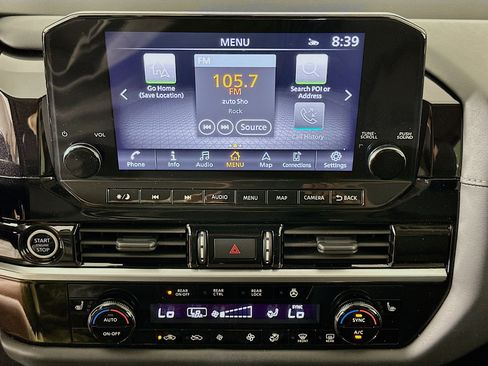 Used 2023 Nissan Pathfinder SL w/ Lighting Package (N92) AWD/4WD image 24