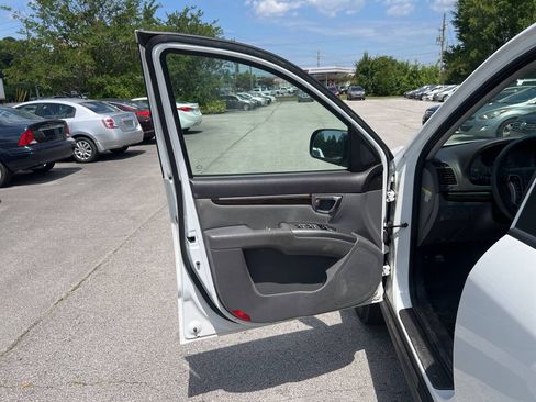 Used 2012 Hyundai Santa Fe GLS AWD/4WD image 9