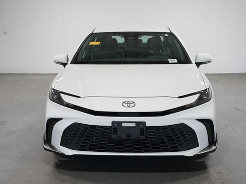 Certified 2025 Toyota Camry SE FWD image 2