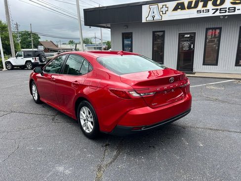 Used 2025 Toyota Camry LE FWD image 8