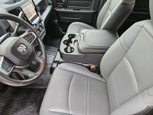 New 2025 RAM 3500 Tradesman w/ Chrome Appearance Group AWD/4WD image 14