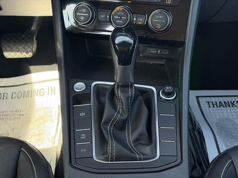 Certified 2024 Volkswagen Jetta SE FWD image 15
