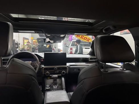 Used 2024 Toyota Tacoma TRD Sport w/ TRD Sport Premium Package image 21