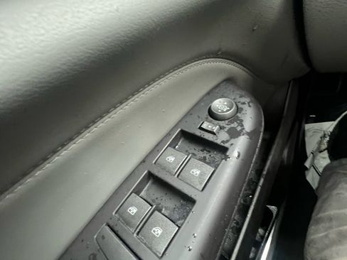 Used 2011 Cadillac SRX 2WD image 21