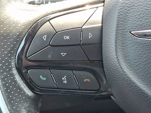 Certified 2020 Chrysler Pacifica Limited FWD image 24
