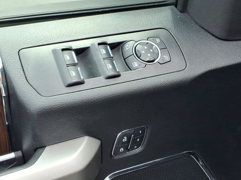 Used 2015 Ford F150 Lariat AWD/4WD image 16