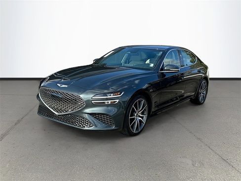 Used 2023 Genesis G70 2.0T image 3