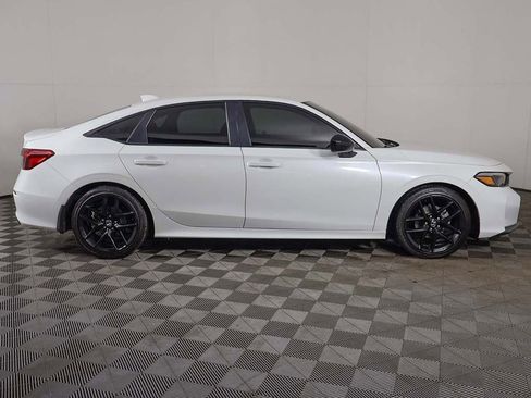 Used 2025 Honda Civic Sport image 16