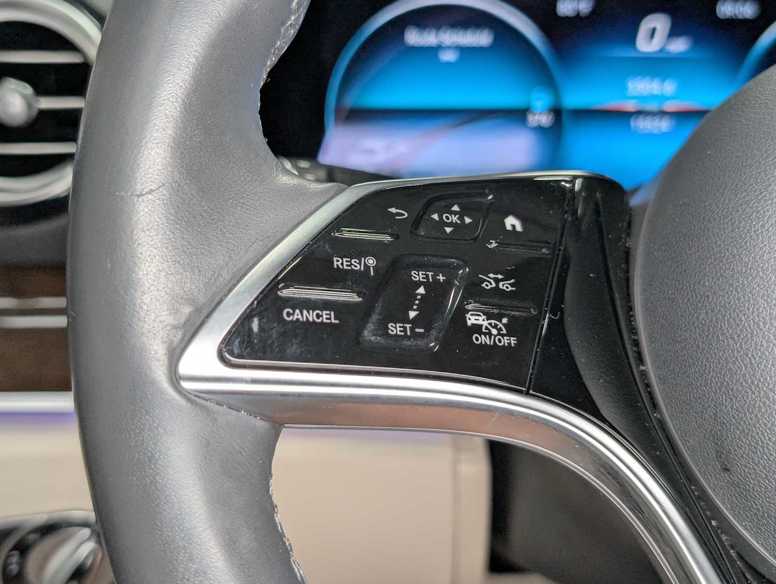 Certified 2022 Mercedes-Benz E 350 4MATIC Sedan image 33