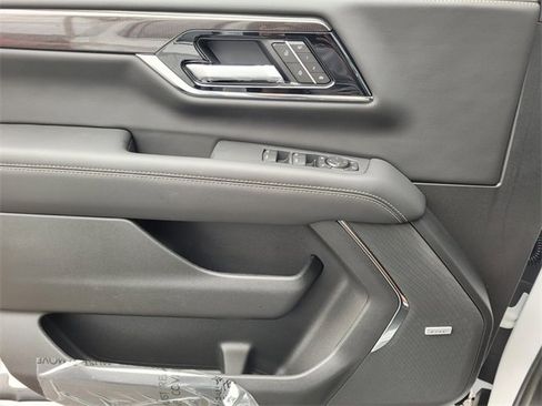 New 2026 GMC Yukon Elevation image 21