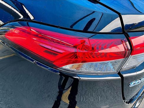 Used 2025 Toyota Corolla LE FWD image 29