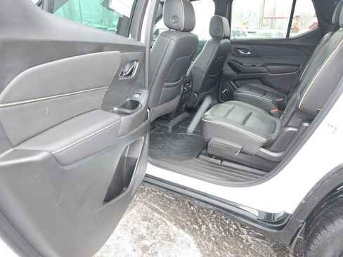 Used 2023 Chevrolet Traverse Premier w/ Redline Edition AWD/4WD image 12