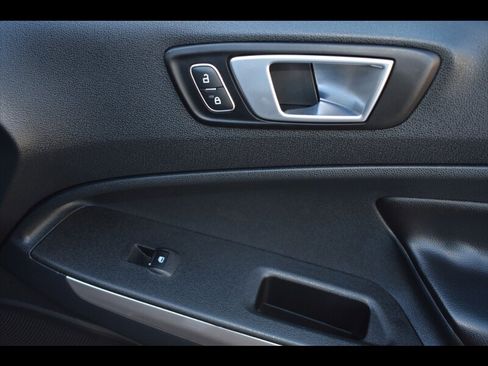 Used 2021 Ford EcoSport Titanium image 36