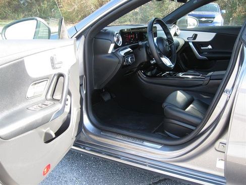 Used 2025 Mercedes-Benz CLA 250 CLA 250 image 4