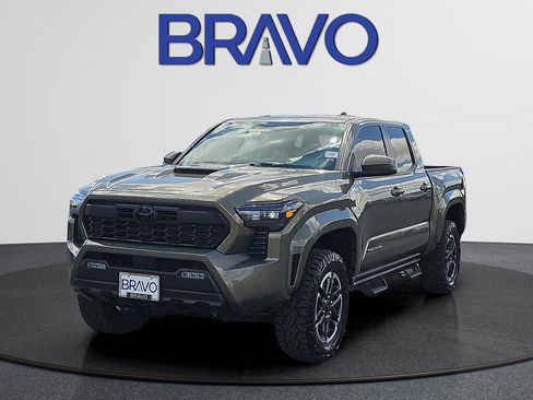 Used 2025 Toyota Tacoma TRD Sport w/ TRD Sport Upgrade Package AWD/4WD image 1