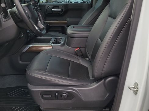 Used 2021 Chevrolet Silverado 1500 LT Trail Boss w/ Convenience Package II AWD/4WD image 9