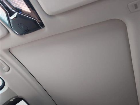 Used 2022 BMW X7 xDrive40i w/ Executive Package image 16