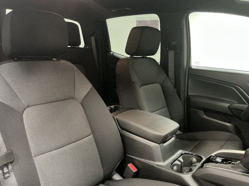 Used 2026 Chevrolet Colorado W/T image 25